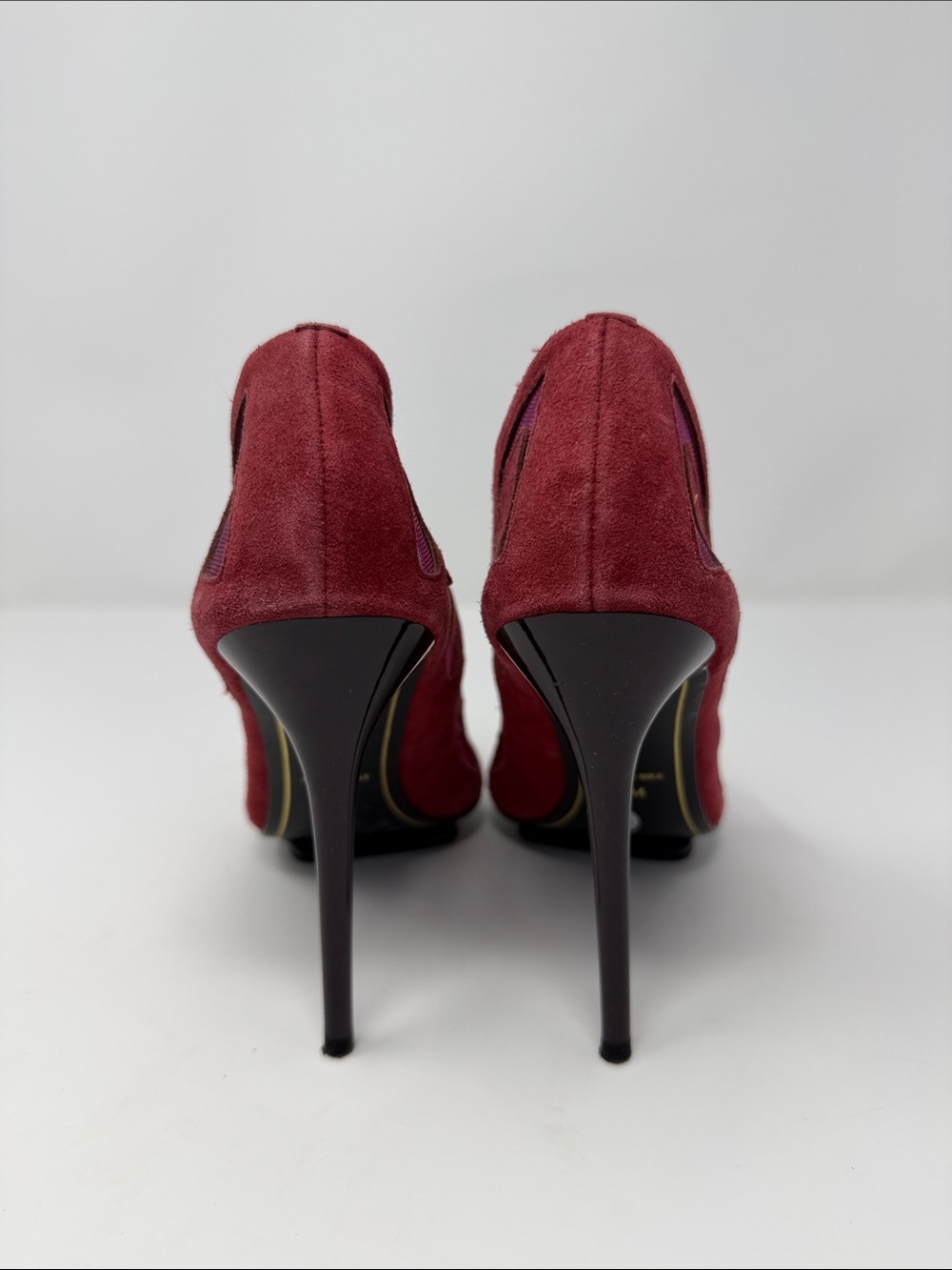 Charles Jourdan Red Suede Cutout Pointed Pumps - Picture 3 of 6